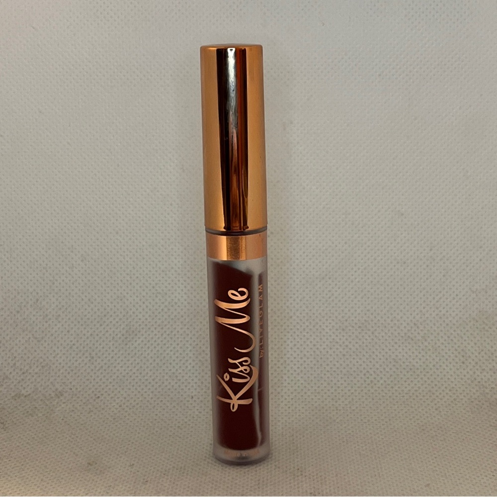 Kiss Me Matte Liquid Lipstick Couture